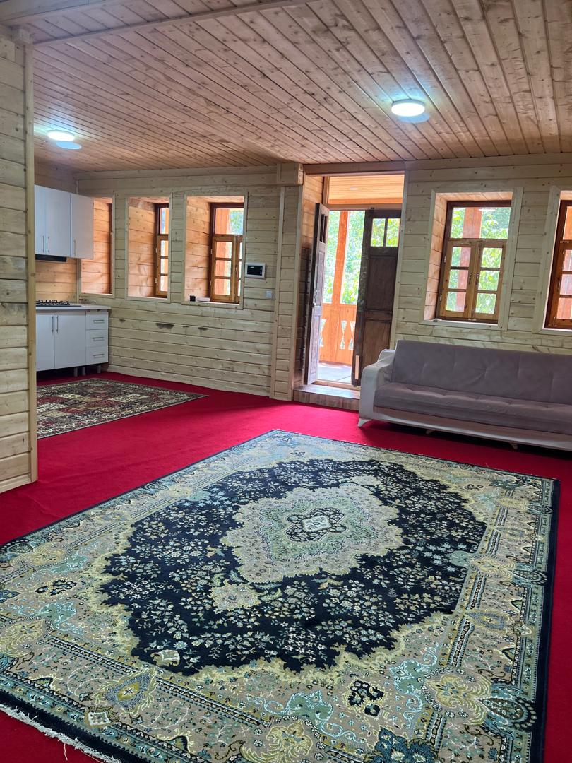 اقامتگاه گل چوبی اقای بشارتی روستای چله بر رودبار