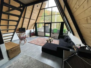 خانه مسافر – رزرو کلبه سویسی روستای نقله بر | اقامتگاه لوکس با تمام امکانات رفاهی