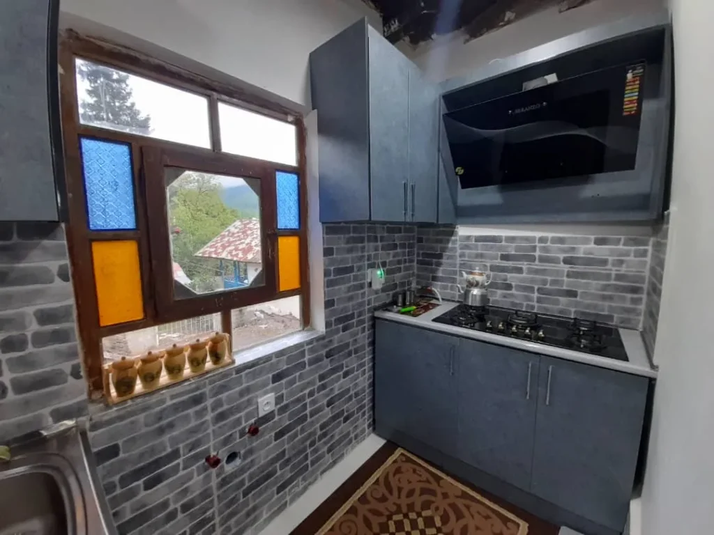 خانه سنتی ننه خاور