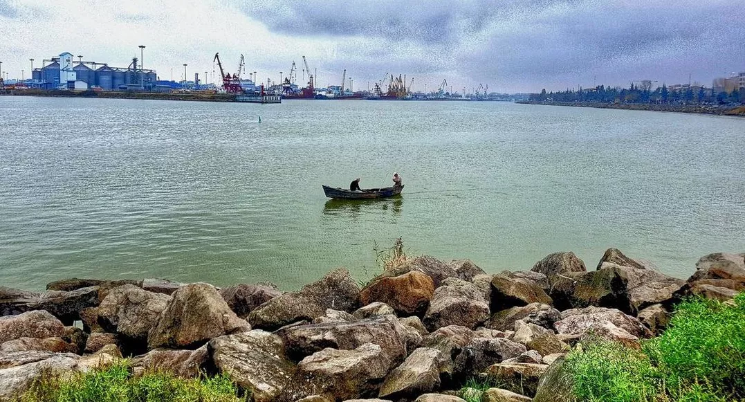 زیبا ترین شهر ساحلی گیلان