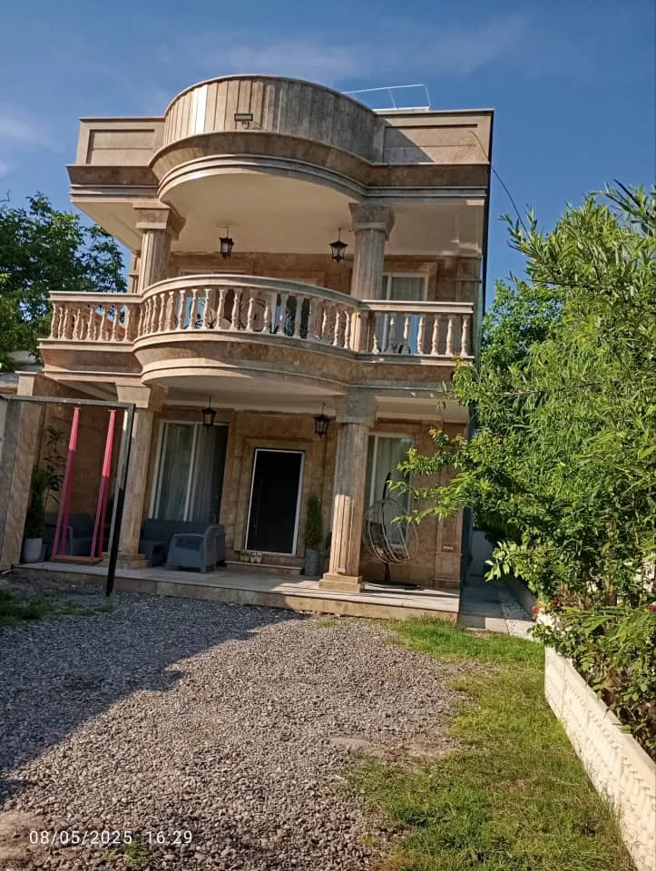 ویلا استخرگاه