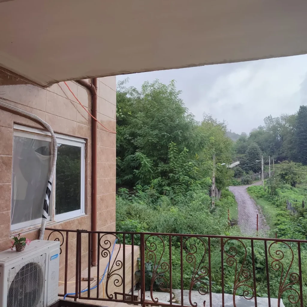 ویلا تراس‌ دار حلیمه‌ جان دو طبقه