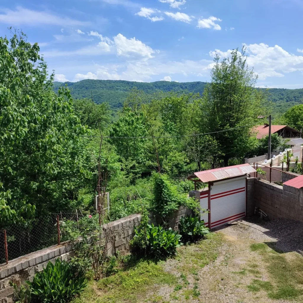 ویلا تراس‌ دار حلیمه‌ جان دو طبقه