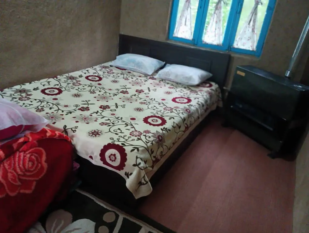 کلبه گلی سنتی سنگر