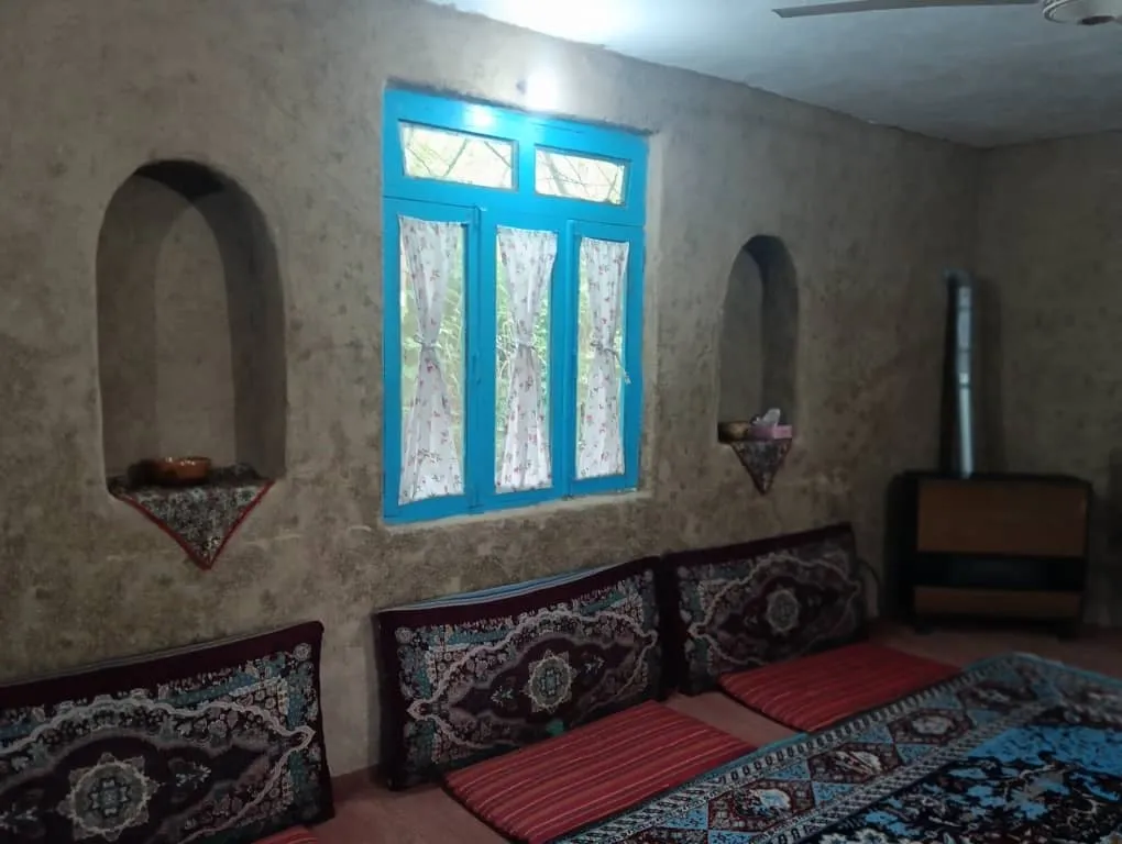 کلبه گلی سنتی سنگر