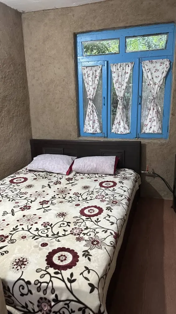 کلبه گلی سنتی سنگر