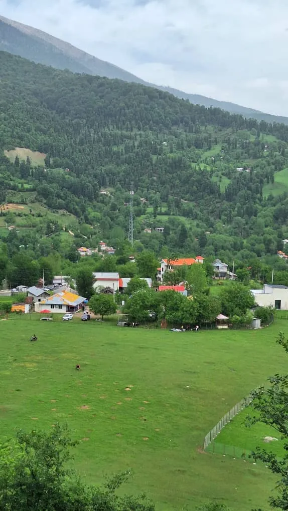 خونه روستایی استخرگاه