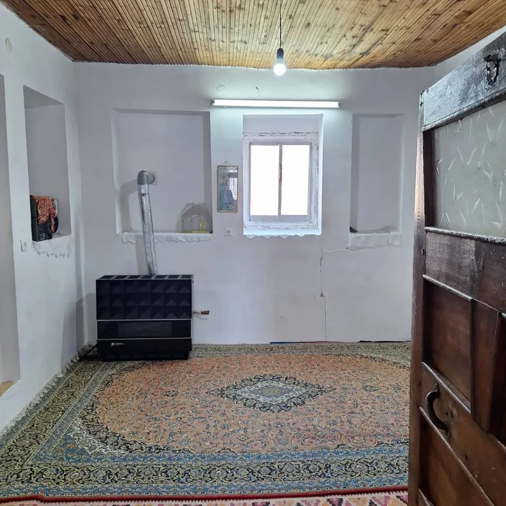 خونه روستایی استخرگاه