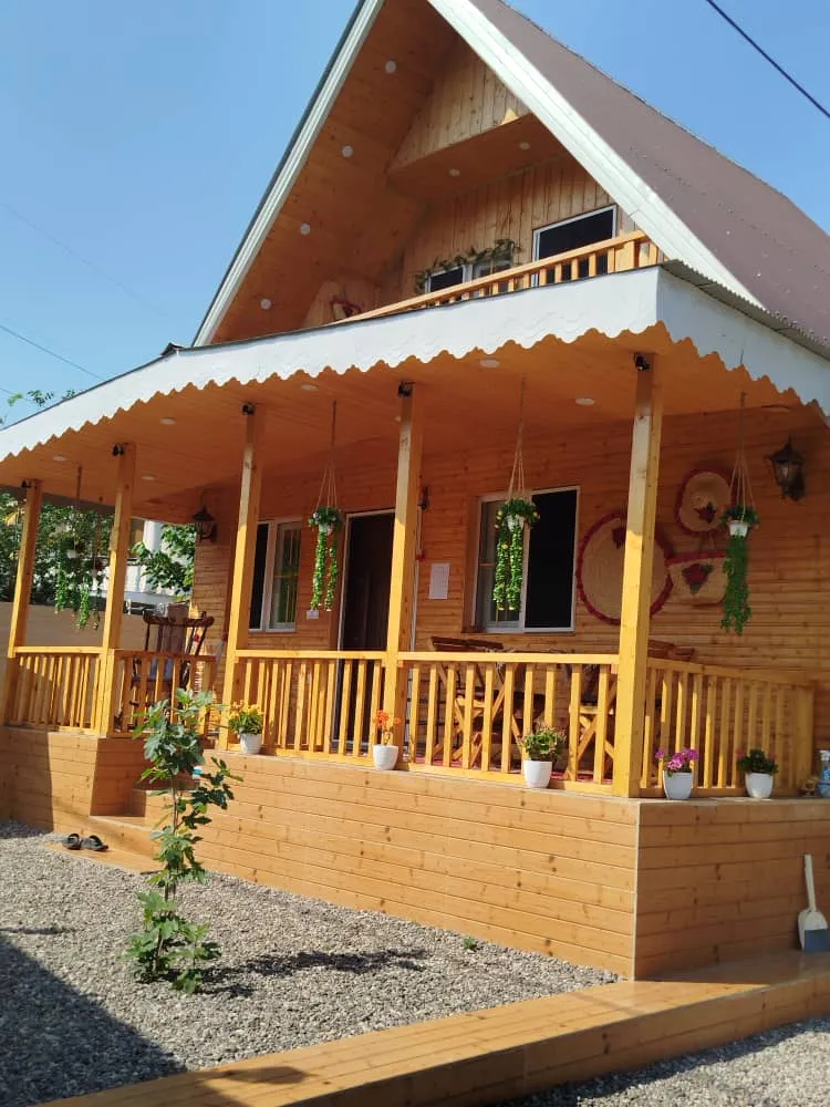 کلبه سویسی موشنگاه