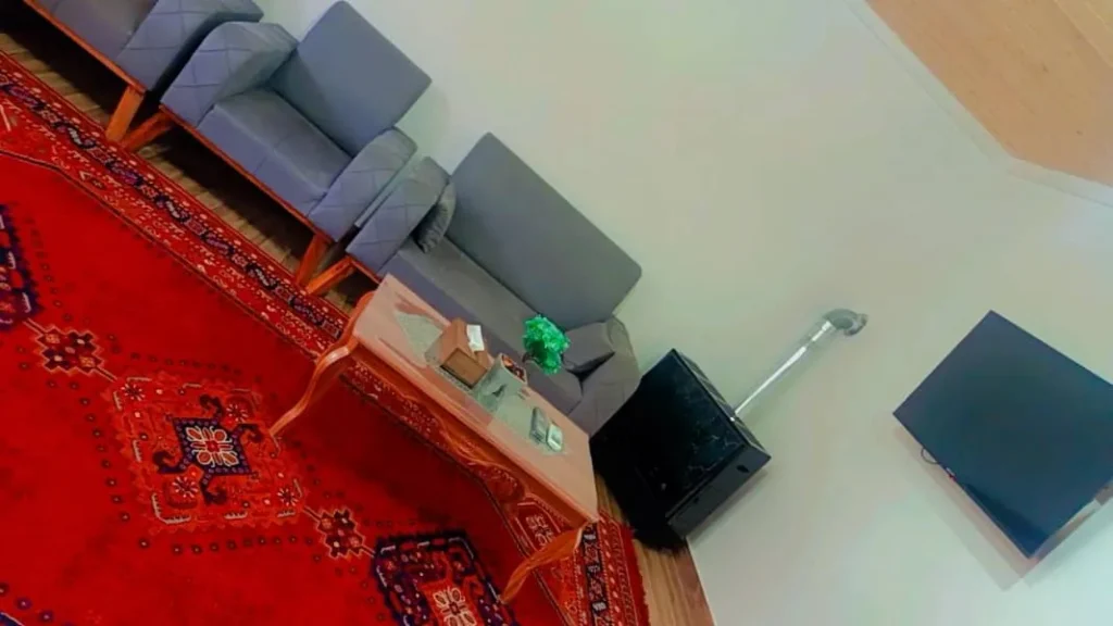 کلبه سویسی موشنگاه