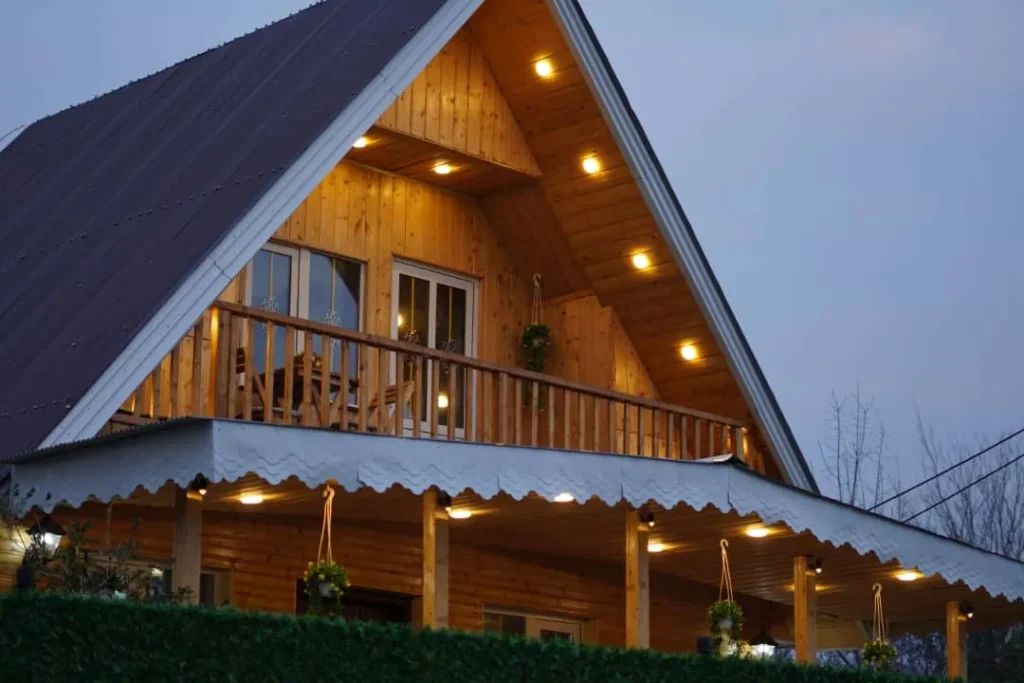 کلبه سویسی موشنگاه