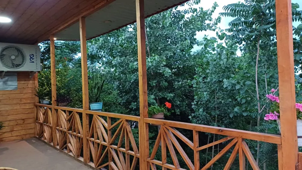 کلبه چوبی تراس دار ماسال