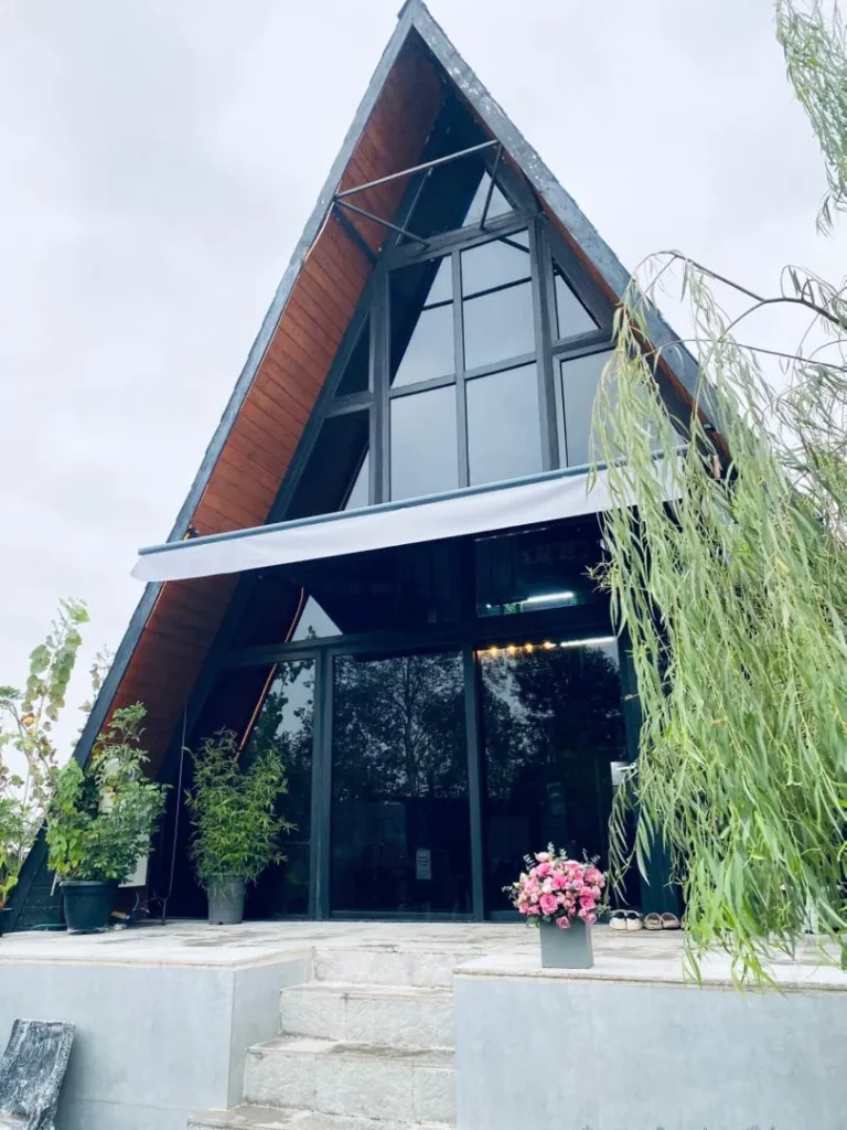 کلبه سویسی در رشت