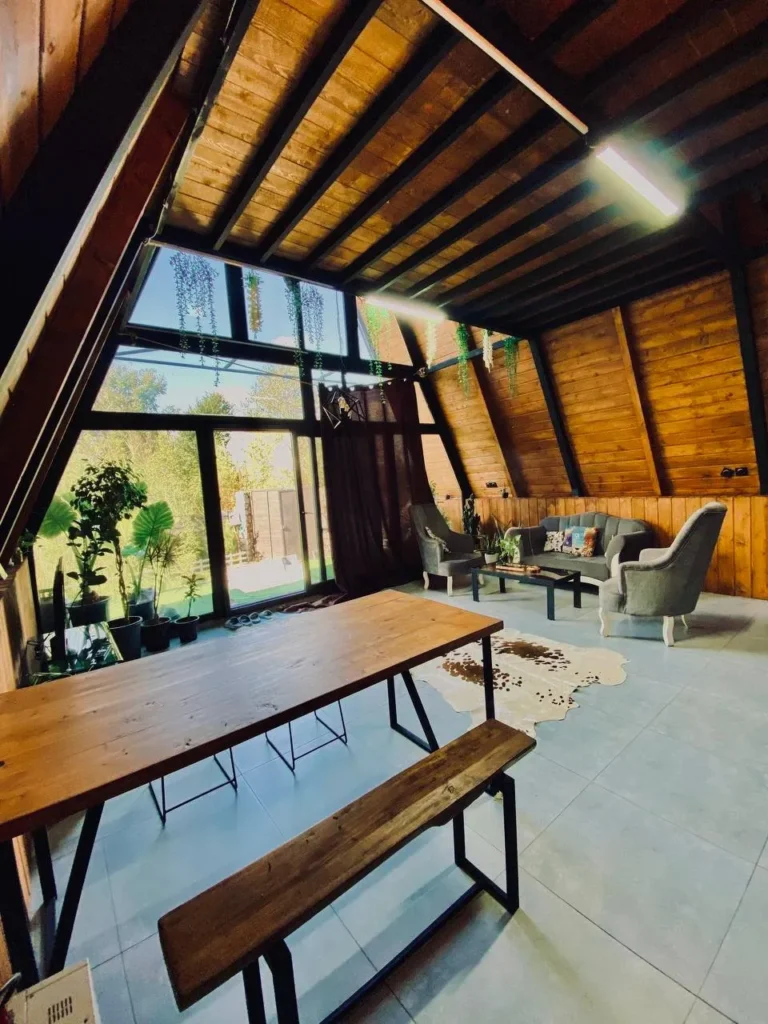 کلبه سویسی در رشت