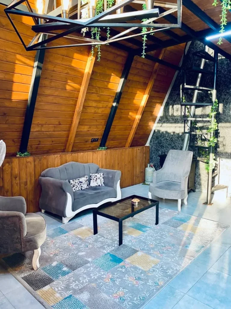 کلبه سویسی در رشت