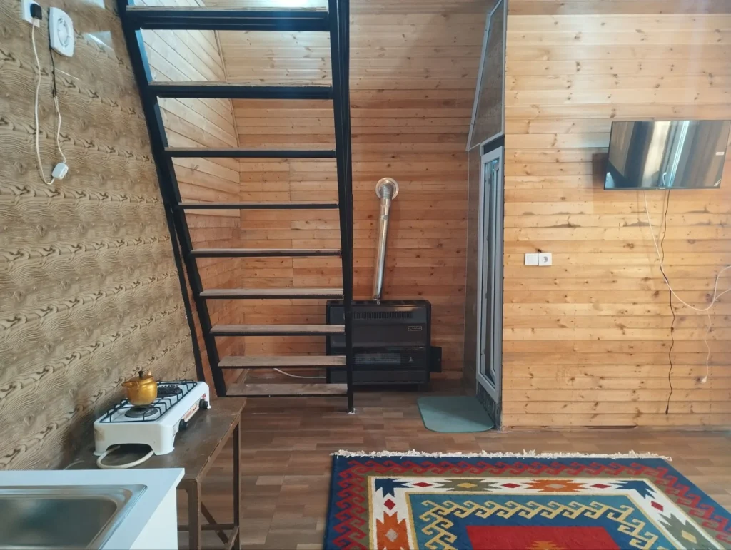 کلبه سویسی آقای مرادپور