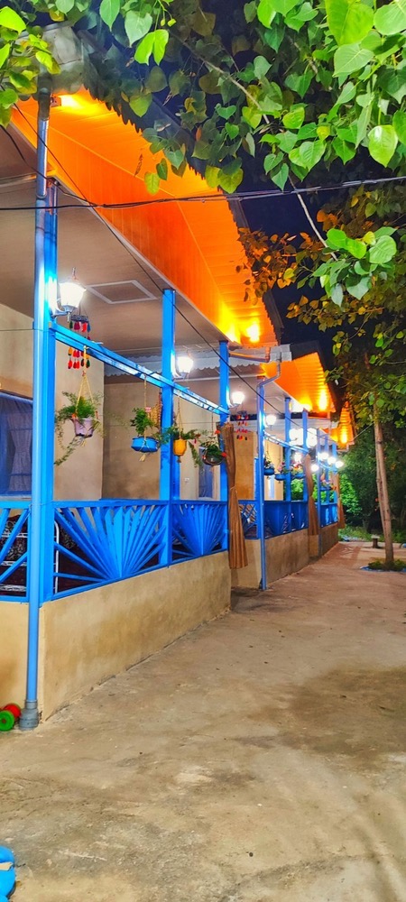 اقامتگاه بومگردی کلبه آبی در شاقاجی روستای دهبنه خانم واحدی- کد 381